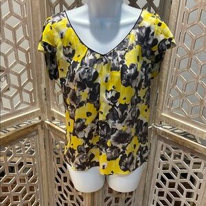 Kenar Floral Yellow and Black Blouse